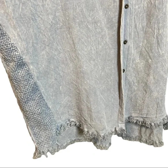 Umgee Blue Chambray Shirt Top Size 1XL - Picture 2 of 9